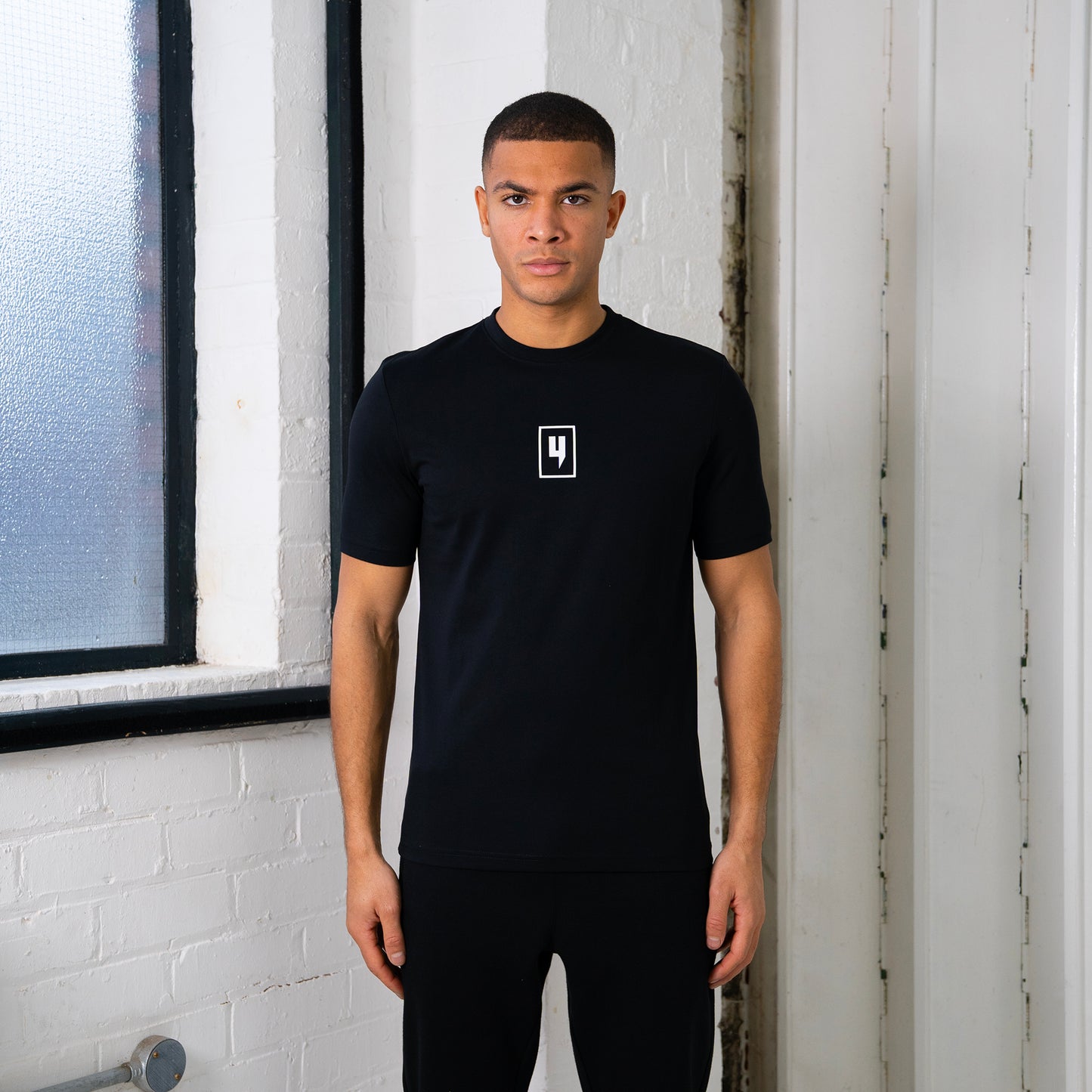 BOX LOGO TEE BLACK/WHITE