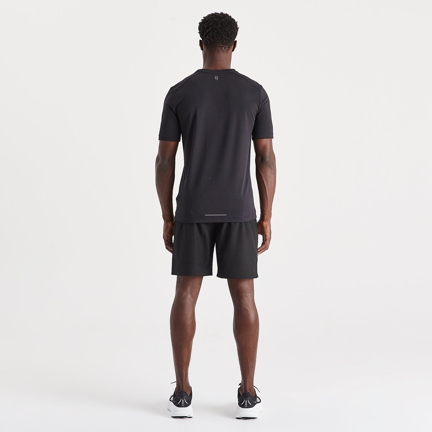 PERFORMANCE TEE BLACK