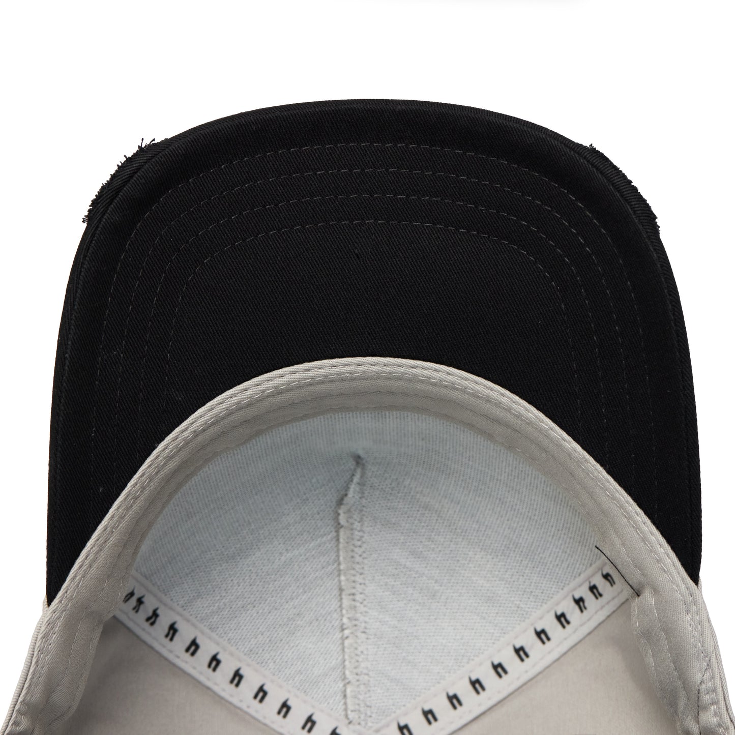FULL MATERIAL CAP GREY BLACK