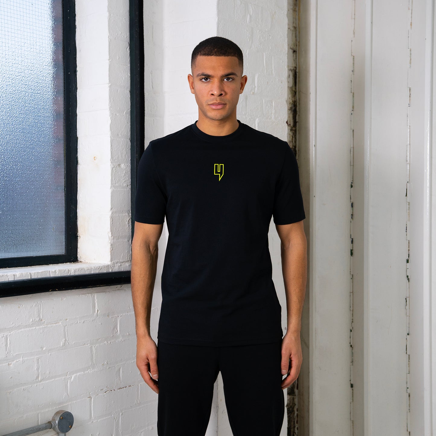 Y OUTLINE LOGO TEE BLACK/NEON