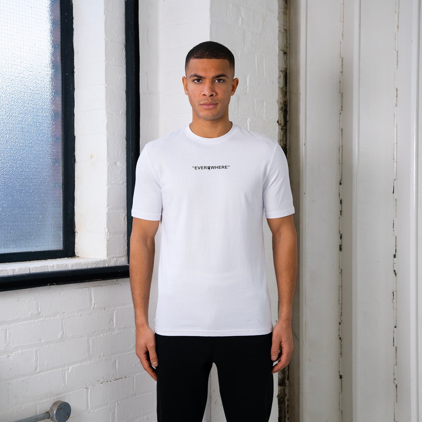 EVERYWHERE TEE WHITE