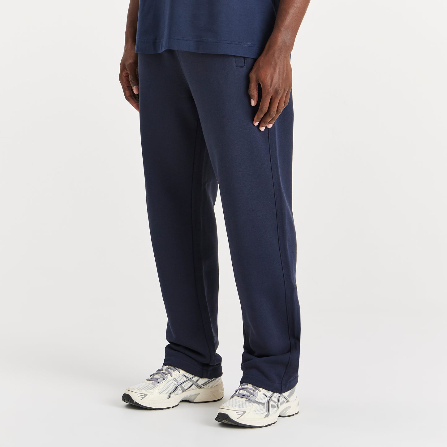 NAVY OPEN HEM JOGGERS