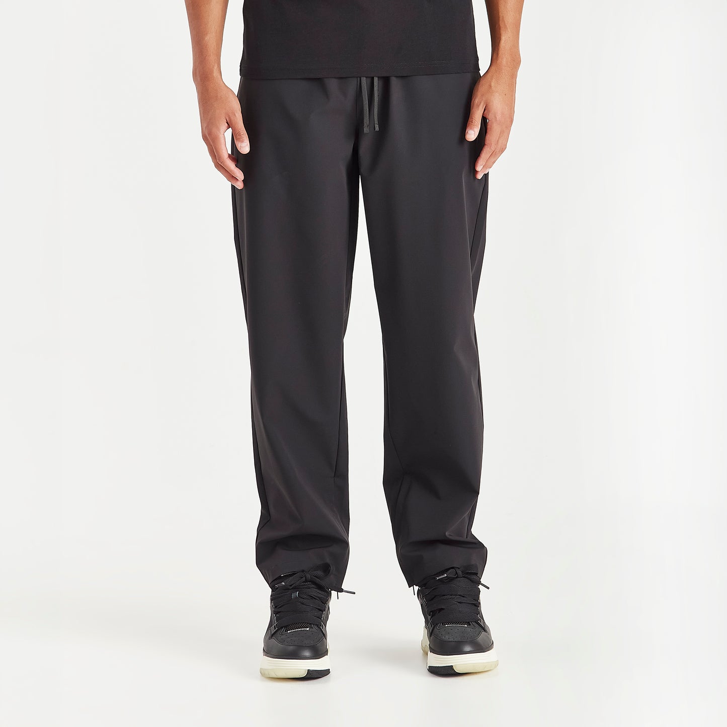 BLACK STRAIGHT LEG PANTS