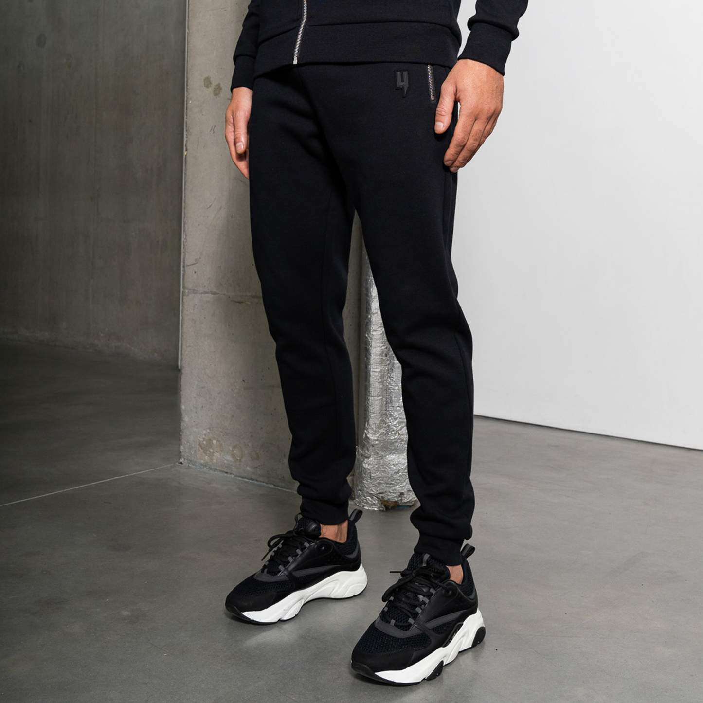 BLACK MIXED CONTRAST JOGGERS